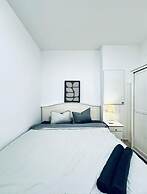 Cozy Room With Shared Garden Access
