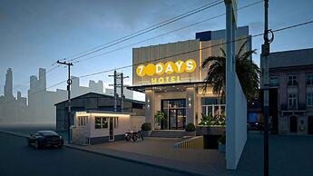 Seven Days Hotel