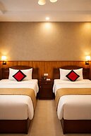 Seven Days Hotel