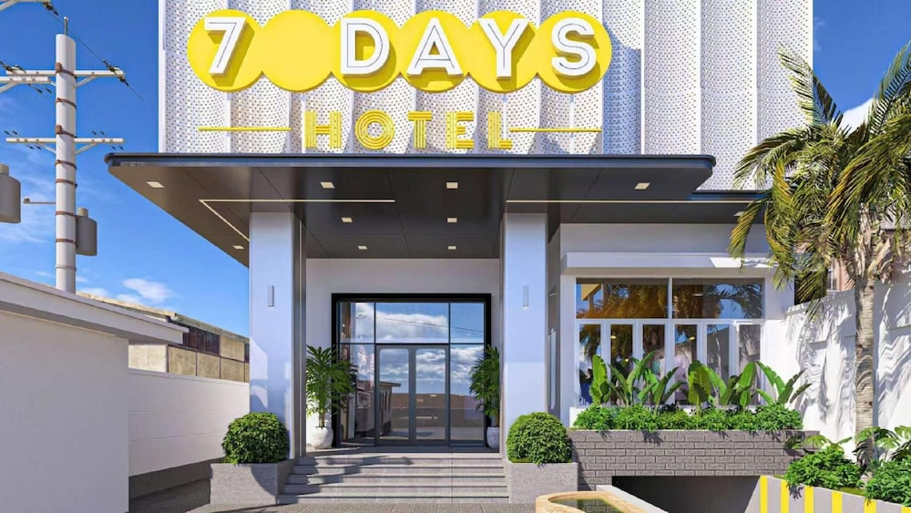 Seven Days Hotel