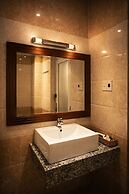 Seven Days Hotel