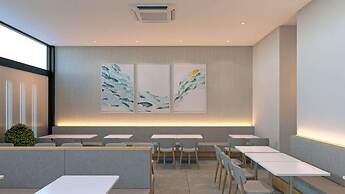 Seven Days Hotel
