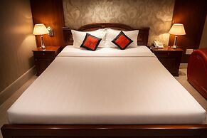 Seven Days Hotel