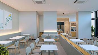 Seven Days Hotel