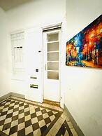 Stylish 9BR Apartment for 18 Guests
