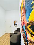 Simple Private Room Steps from Augarten