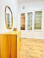 Simple Private Room Steps from Augarten