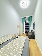 Simple Private Room Steps from Augarten