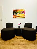 Simple Private Room Steps from Augarten