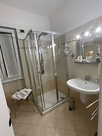 HOTEL LAURO