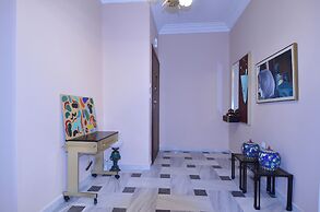 A modern and neoclassical apartment