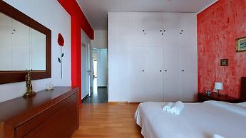 Cholargos a Spacious 2BR apartment