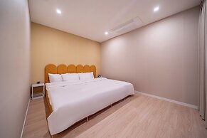 busan Doan Pool villa & Kids Hotel