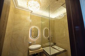 Regis by Ritz Imago Mall Loft B