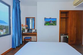 LAMER HOTEL