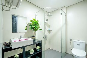 LAMER HOTEL