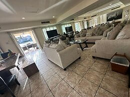 Sunset Beach Resort For Entertainment