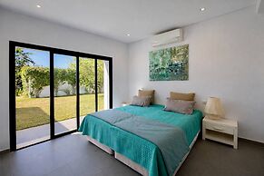 Villa Solreya Contemporary Oasis With Pool