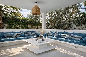 Villa Solreya Contemporary Oasis With Pool