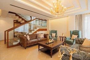 ELIVAAS privé Royce Cottage 4BHK Villa