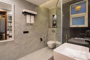 ELIVAAS privé Royce Cottage 4BHK Villa
