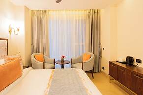 ELIVAAS privé Royce Cottage 4BHK Villa