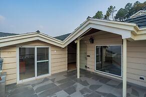 ELIVAAS privé Royce Cottage 4BHK Villa