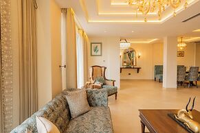 ELIVAAS privé Royce Cottage 4BHK Villa