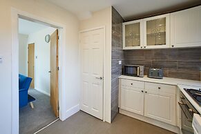 Host Stay Highwood Avenue