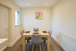 Host Stay Highwood Avenue
