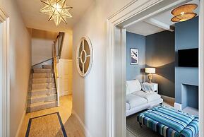 Host and Stay Sea View