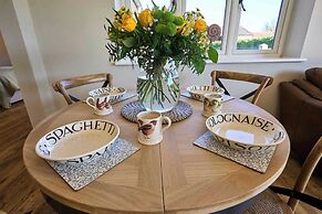Host Stay Toad Cottage