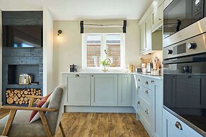 Host Stay Toad Cottage