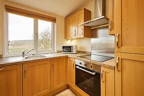 Host Stay - The Lodge High House