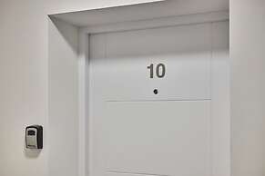 Host Stay 10 Queens Court