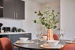 Host Stay 10 Queens Court