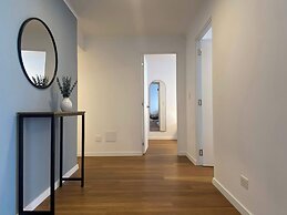 w Central 2BR w Balcony in Miraflores