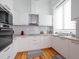 Alexandras Luxury Heaven