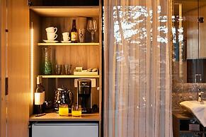 Theodosius Glamping Mobile Home