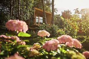 Theodosius Glamping Mobile Home