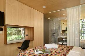 Theodosius Glamping Mobile Home