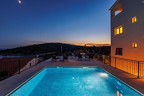 Villa La Fortezza With sea View
