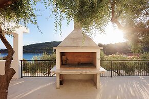 Villa La Fortezza With sea View
