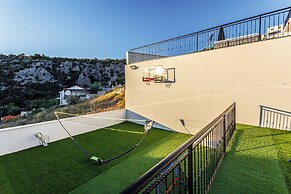 Villa La Fortezza With sea View