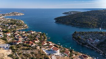 Villa La Fortezza With sea View