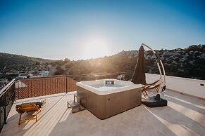 Villa La Fortezza With sea View