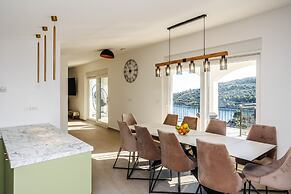 Villa La Fortezza With sea View