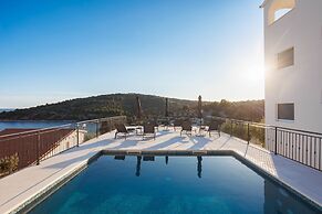 Villa La Fortezza With sea View