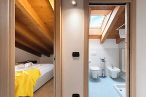 Serenity Como Lake View Apartment With Pool