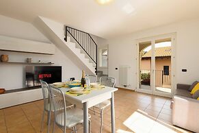 Serenity Como Lake View Apartment With Pool